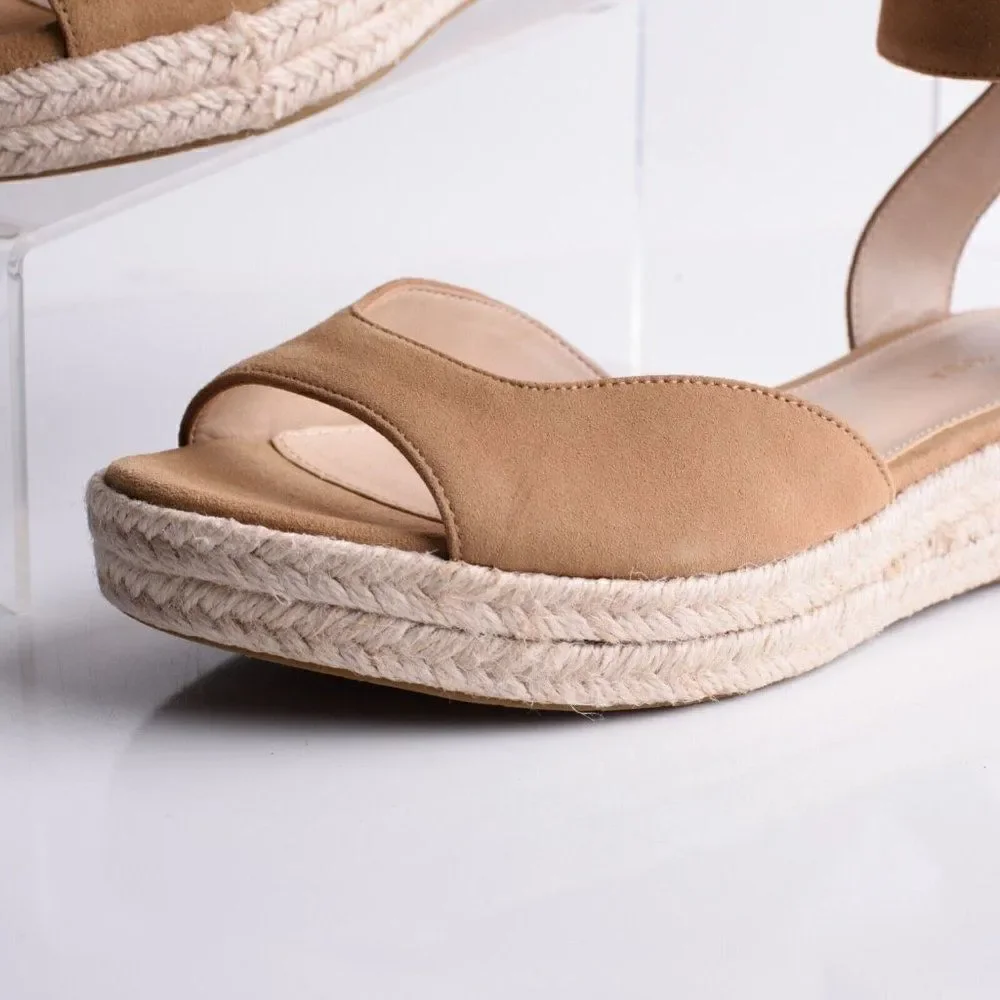Pelle Moda Womens Espadrilles Oxford Latte Kid Suede Platform Sandals US 6 New